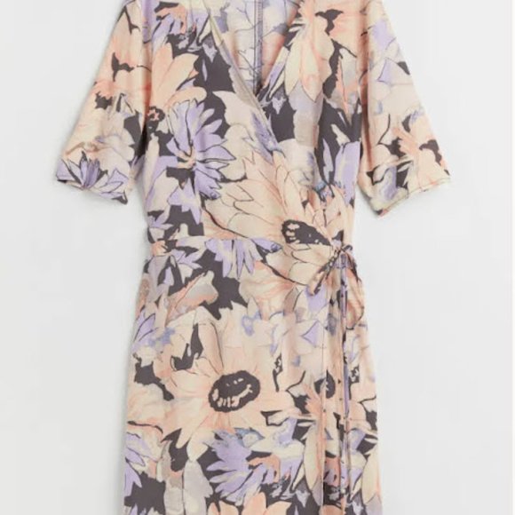 New H&M Spring floral Wrap-front Dress Size s - Picture 2 of 5
